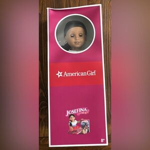 Josefina™ Doll & Book
America Girl NWT
Never opened the box